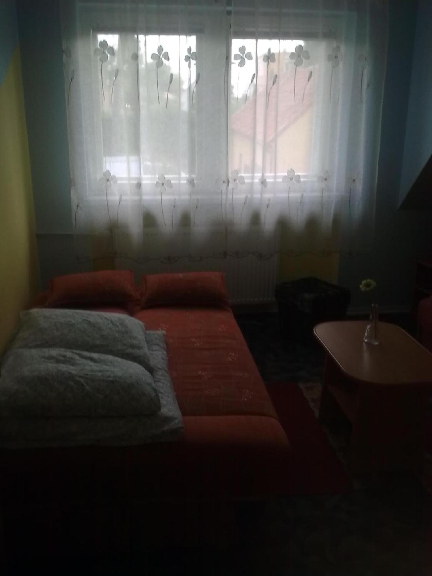 Apartamenty, Pokoje, Noclegi Pracownicze " Skarpa" Wilkasy Esterno foto