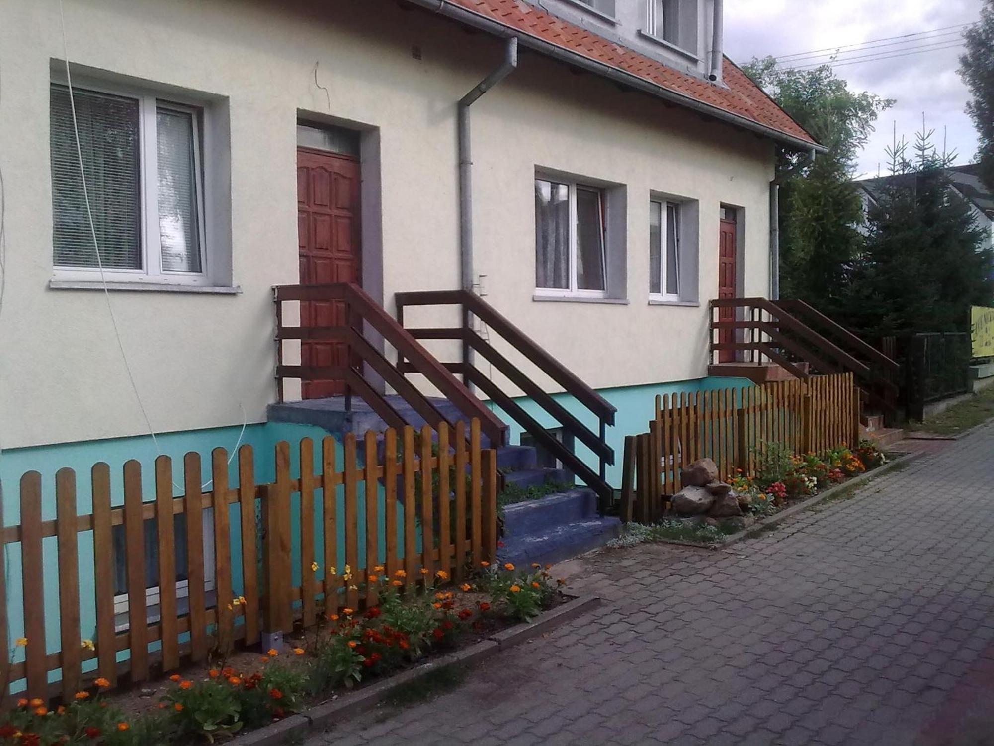 Apartamenty, Pokoje, Noclegi Pracownicze " Skarpa" Wilkasy Esterno foto