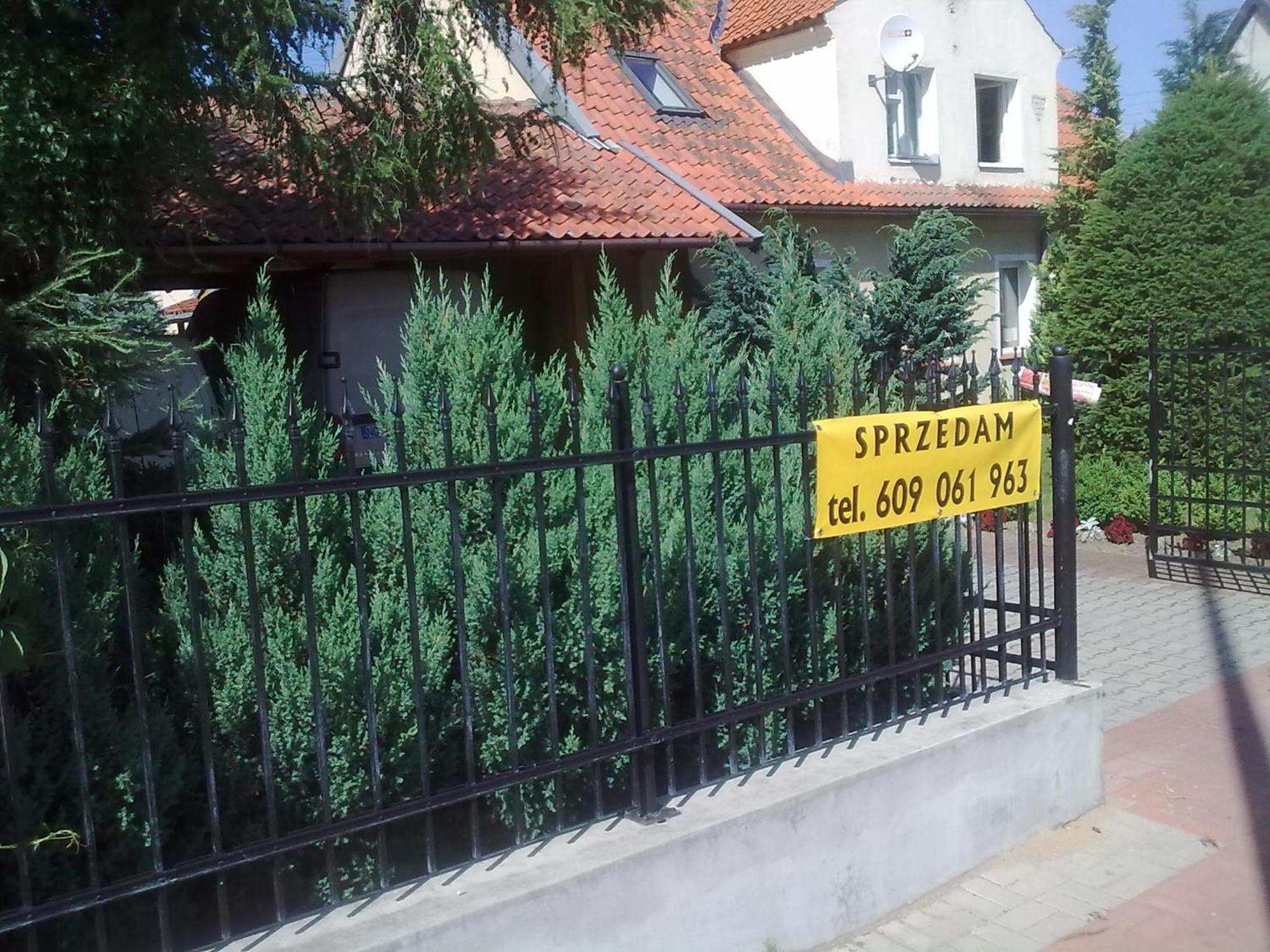 Apartamenty, Pokoje, Noclegi Pracownicze " Skarpa" Wilkasy Esterno foto