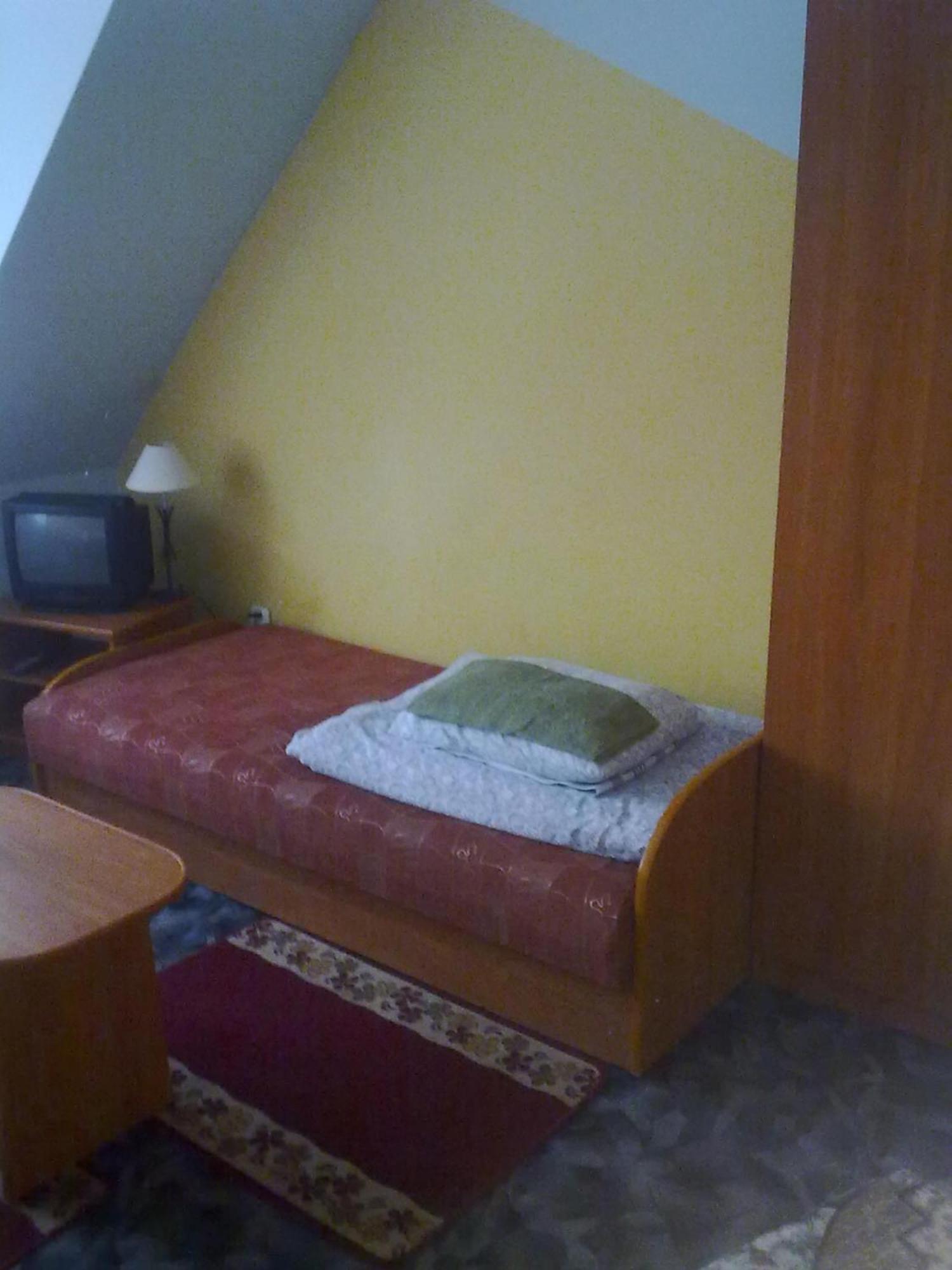 Apartamenty, Pokoje, Noclegi Pracownicze " Skarpa" Wilkasy Esterno foto