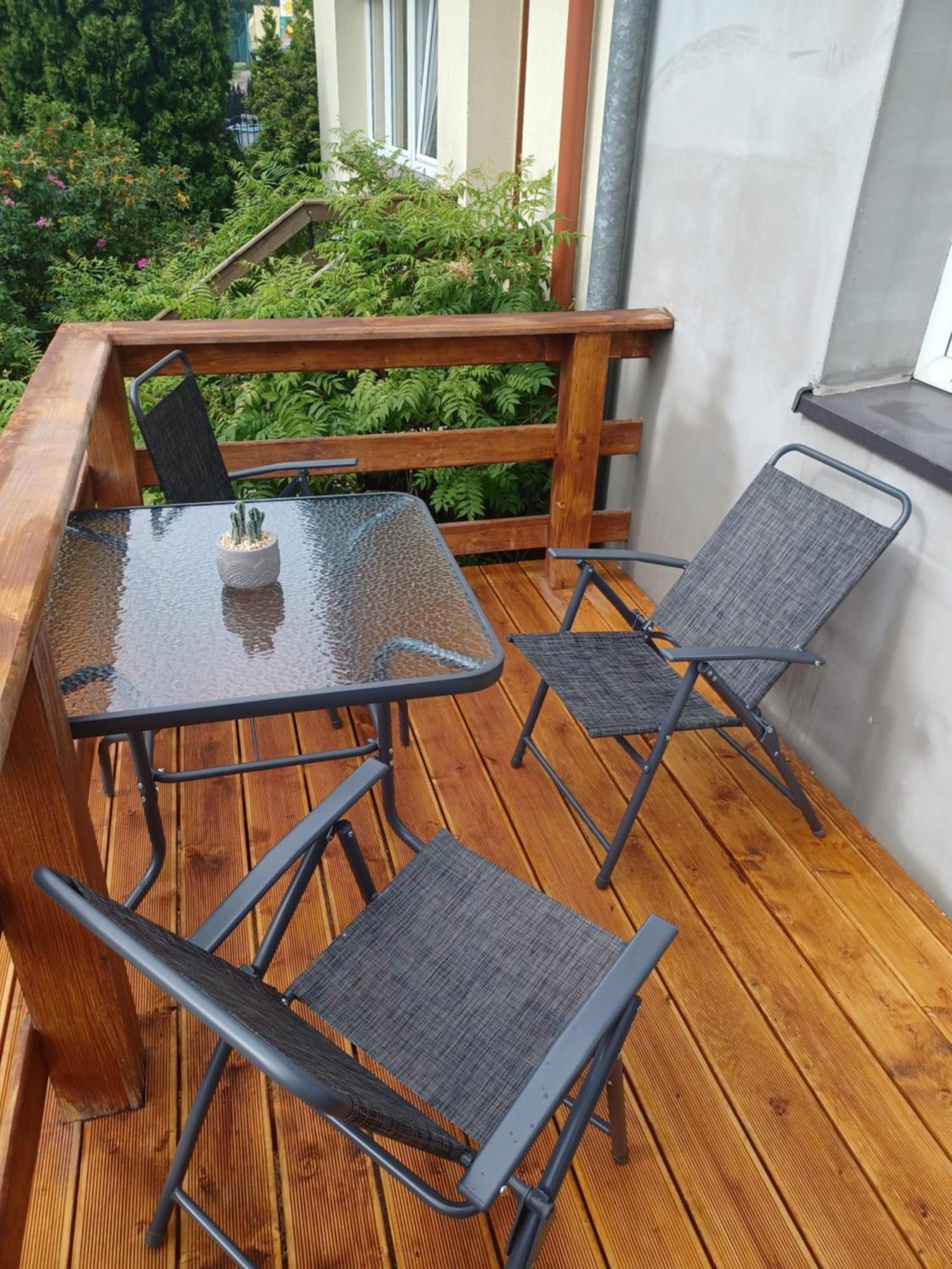 Apartamenty, Pokoje, Noclegi Pracownicze " Skarpa" Wilkasy Esterno foto