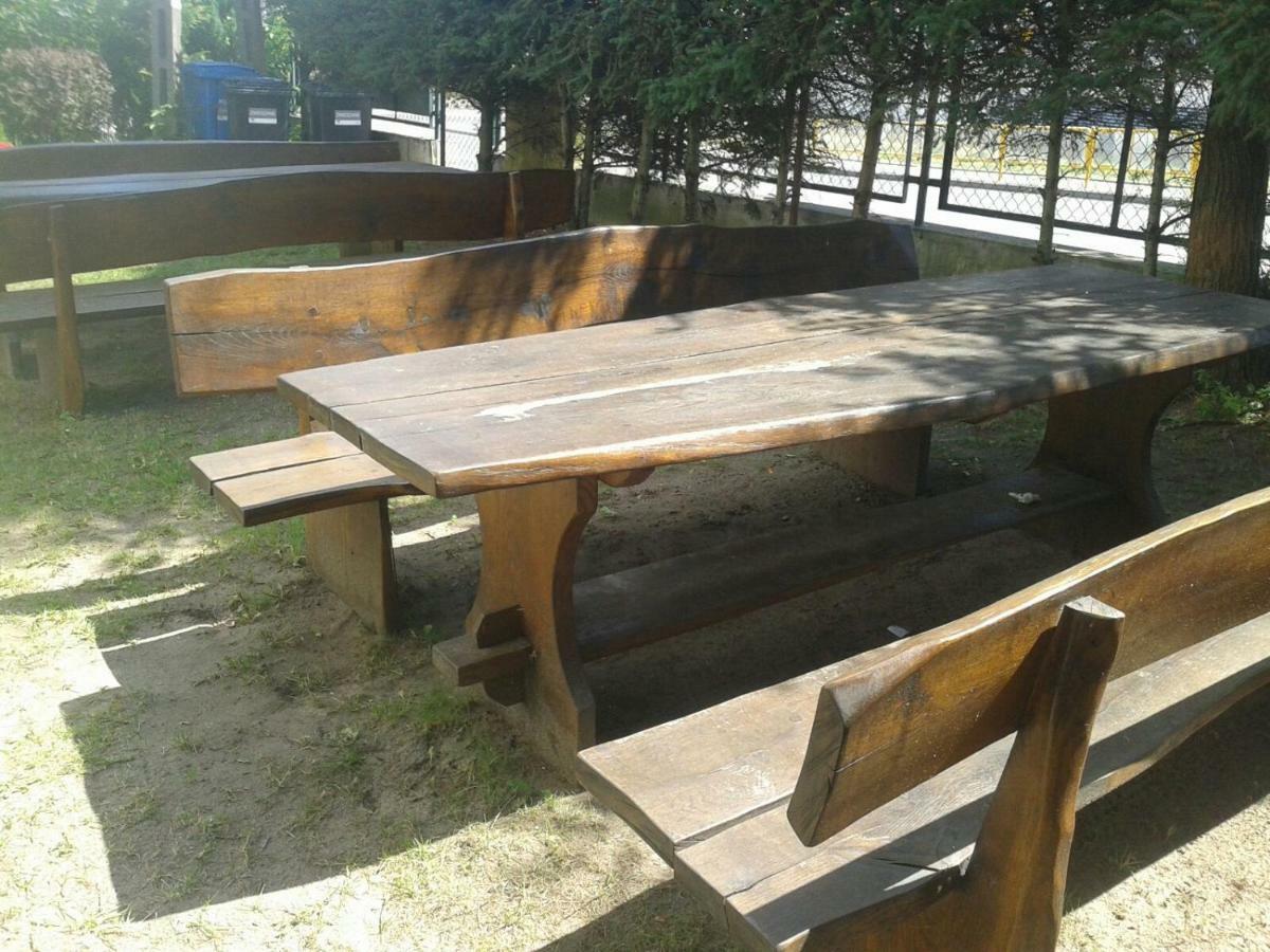 Apartamenty, Pokoje, Noclegi Pracownicze " Skarpa" Wilkasy Esterno foto