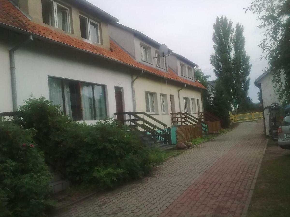 Apartamenty, Pokoje, Noclegi Pracownicze " Skarpa" Wilkasy Esterno foto